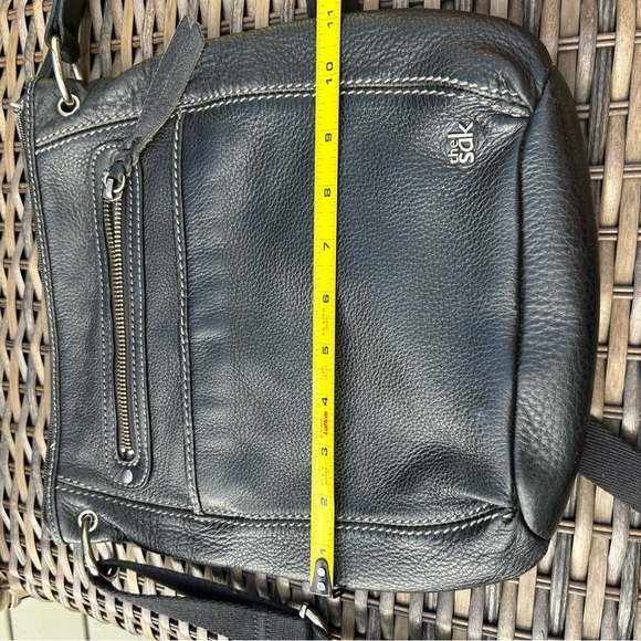 The Sak Black Leather Crossbody Bag Multiple Outside Pockets Zippered Closure - Picture 8 of 12